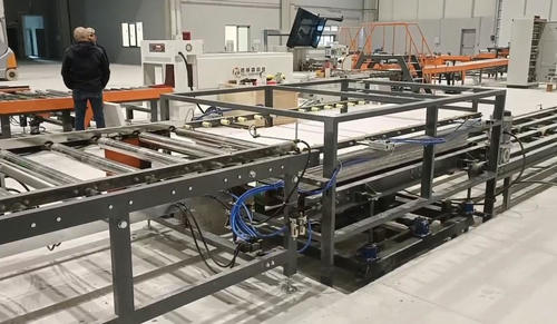 Ultime soluzioni aziendali su La linea di produzione di controsoffitti in gesso completamente automatica in Turchia.