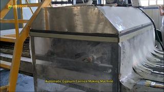 macchina per la fabbricazione di cornici in gesso