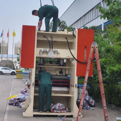 Un buon prezzo. Scheda di gesso del soffitto in gesso silenziato in linea