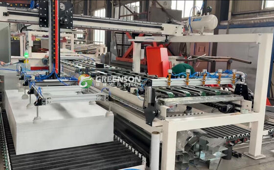 Un buon prezzo. Industrial Gypsum Board Saw Machine 3 Pieces/Minute Cutting Speed For 1200 Mm*2400 Mm Boards Dust Free Operation in linea
