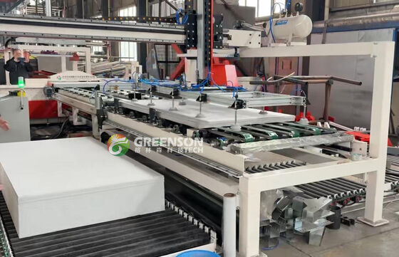 Un buon prezzo. PLC Controlled High Capacity Gypsum Board Sawing Line With Dust Free Operation in linea
