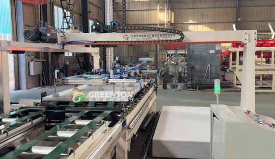 Un buon prezzo. Automatic Gypsum Board Strip Cutting Machine For 1200 Mm*2400 Mm Boards Dust Free Operation in linea