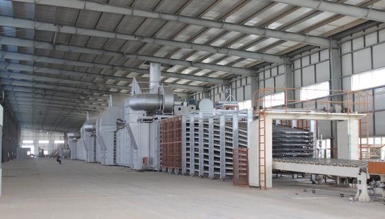 Un buon prezzo. Alta linea di produzione del bordo del soffitto della lana di roccia di Effiency Automaticlly pieno in linea