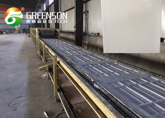 Un buon prezzo. Il tipo economico soffitto del gesso piastrella la macchina di fabbricazione per il materiale della decorazione in linea