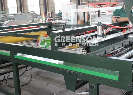 Macchine per la fabbricazione di pannelli di gesso per soffitti di piccola capacità