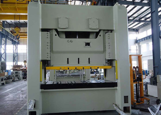 Un buon prezzo. Macchina automatica di fabbricazione del pannello di carta e gesso del gesso della macchina per perforare della lamiera sottile in linea
