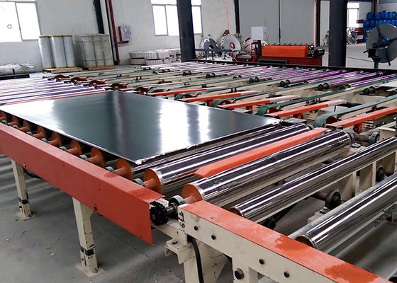 Un buon prezzo. Impianto di fabbricazione di piastrelle per soffitti in gesso laminate in vinile in linea
