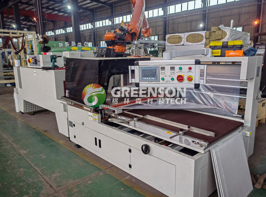 Un buon prezzo. Macchina di laminazione completamente automatica per pannelli per soffitti in gesso PVC con certificazione ISO9001 e capacità produttiva annua di 4-8 milioni di metri quadrati in linea