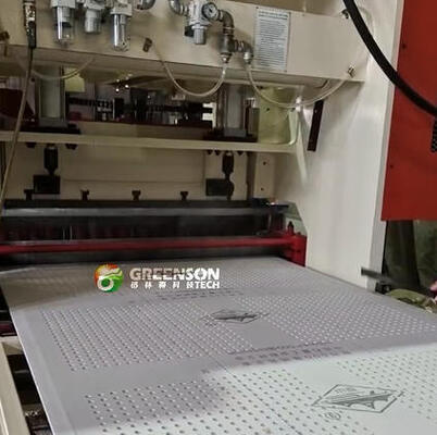 Punzonatrice per cartongesso con pressione di punzonatura di 160 KG per spessore massimo di 20 mm e forme dei fori personalizzabili