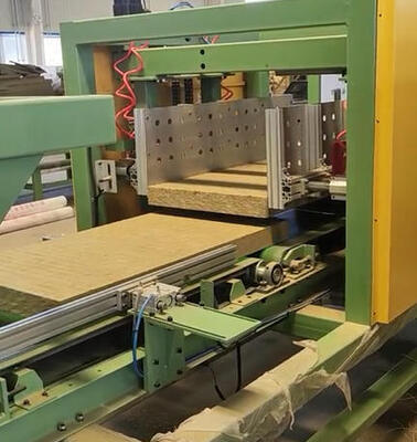Un buon prezzo. Linea di produzione di lana minerale per lana di roccia a gas naturale controllata da PLC per pannelli di lana minerale di spessore 30-200 mm in linea