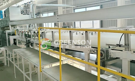 Un buon prezzo. Linea di produzione completamente automatica ad alta precisione per pannelli sandwich in lana di roccia con bordo in PU a 380V 50Hz 3 fasi in linea