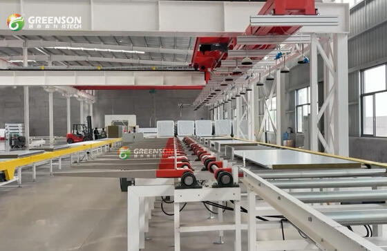Un buon prezzo. Linea di produzione di pannelli sandwich in lana di roccia per pareti di magazzino in linea