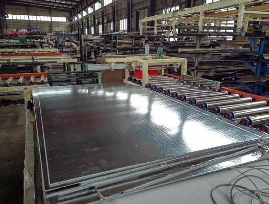 Un buon prezzo. Impianto di produzione chiavi in ​​mano di pannelli per controsoffitti in gesso con una produzione annua di 2 milioni di mq con una linea di produzione completamente automatica in linea