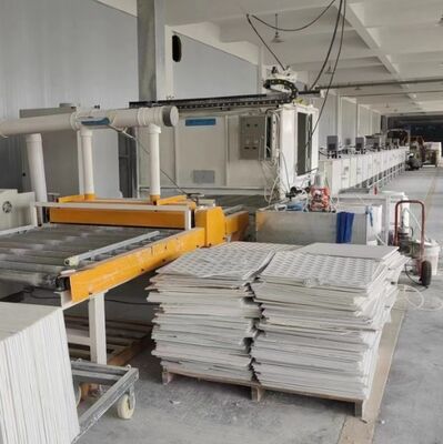 Un buon prezzo. Linea di verniciatura a spruzzo per cartongesso ad alta efficienza in linea