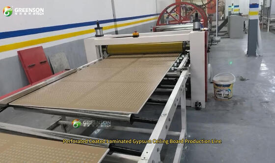 Linea continua di verniciatura a spruzzo per pannelli in gesso con funzione di essiccazione, impilamento e pallettizzazione