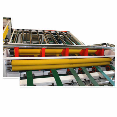 Un buon prezzo. Macchina della laminazione del pannello per soffitti del gesso del film del PVC di interior design in linea