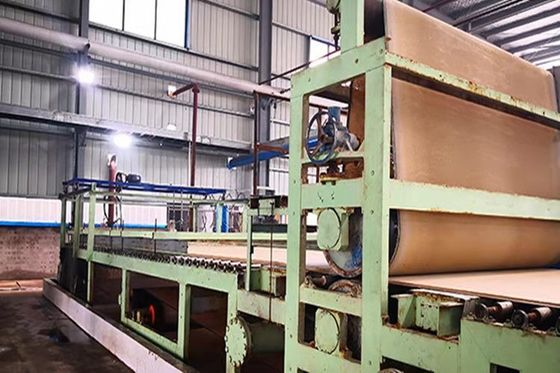 Un buon prezzo. Decorazione interna 6 milione linee di produzione minerali del cartone di fibra di capacità di Sqm in linea